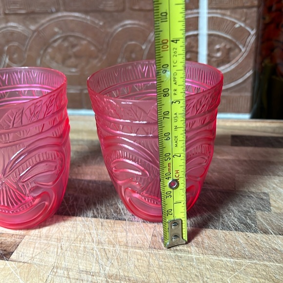 Tiki Shot Glasses Hawaiian Style Tiki Cup Plastic Stackable Shot Glasses party - Picture 2 of 6